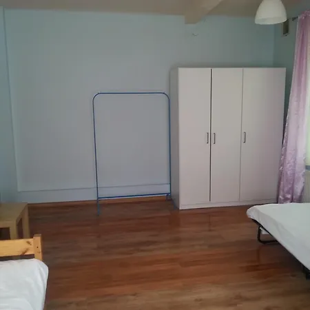 Apart & Hostel Guest Room Brendan Kraków