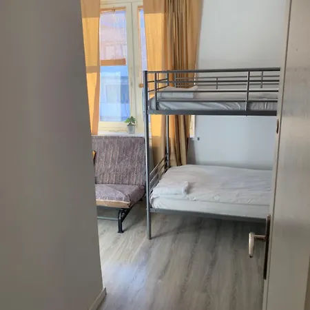 Hostel Apart & Hostel Guest Room Brendan
