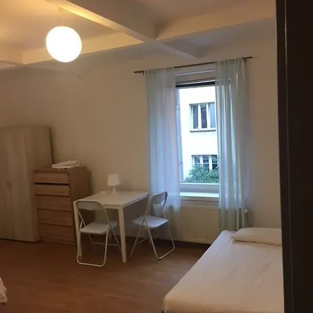 Hostel Apart & Hostel Guest Room Brendan *